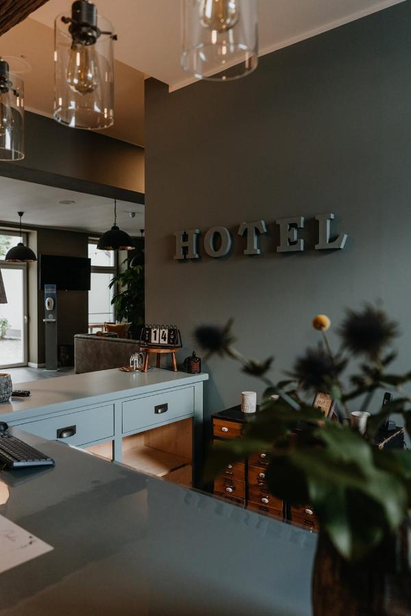 Hoenow Hotel Hoppegarten Dış mekan fotoğraf
